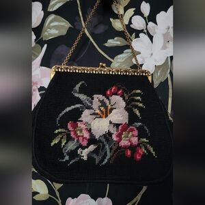 2/30$ Large vintage needlepoint purse